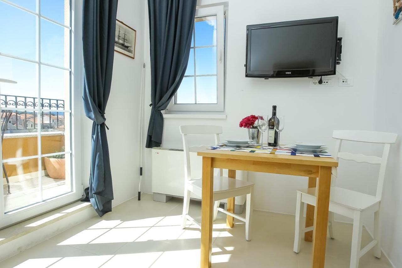 Rougemarin Apartments Biograd Na Moru Ngoại thất bức ảnh