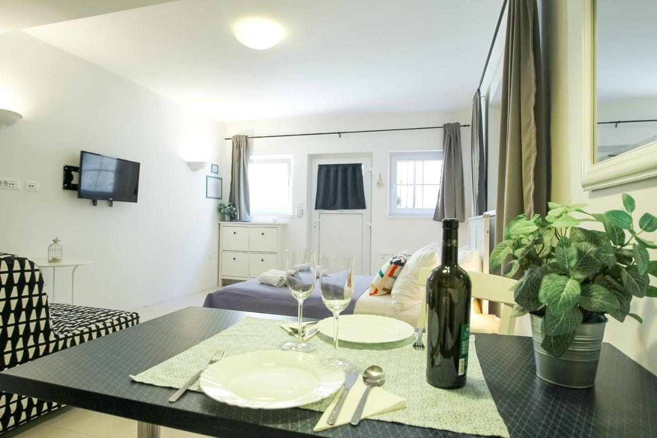 Rougemarin Apartments Biograd Na Moru Ngoại thất bức ảnh