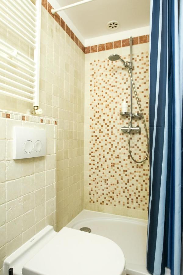 Rougemarin Apartments Biograd Na Moru Ngoại thất bức ảnh