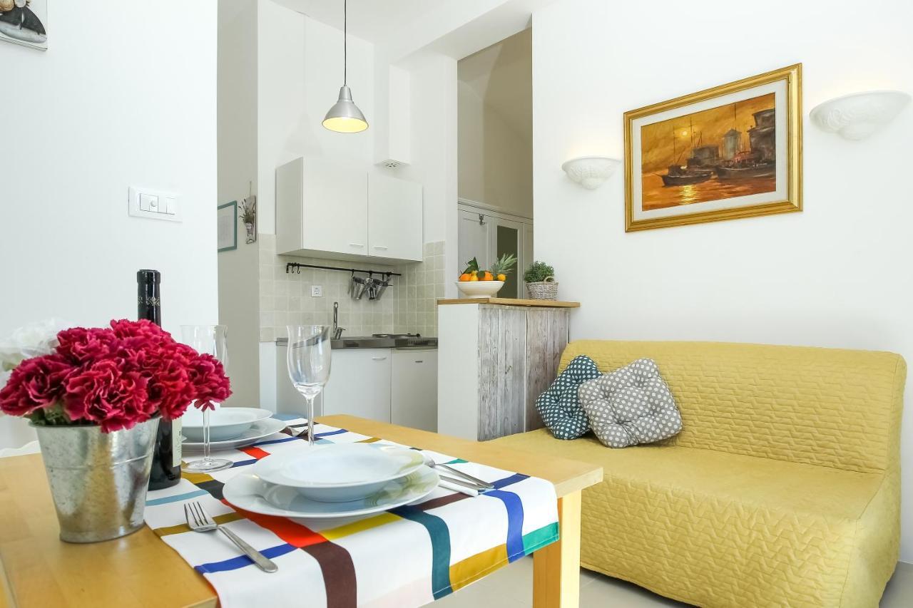 Rougemarin Apartments Biograd Na Moru Ngoại thất bức ảnh