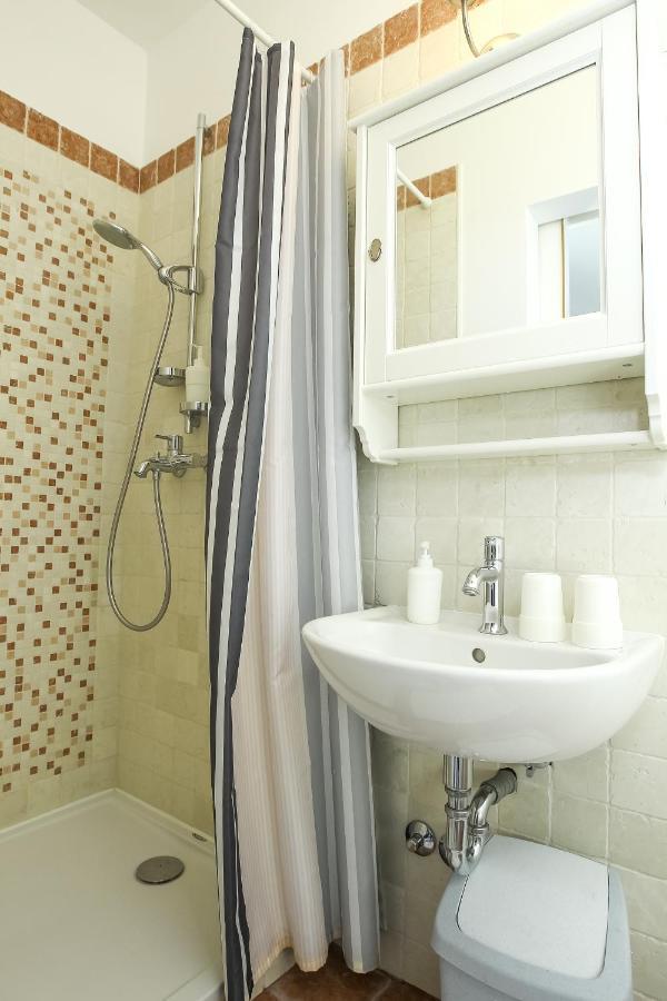 Rougemarin Apartments Biograd Na Moru Ngoại thất bức ảnh